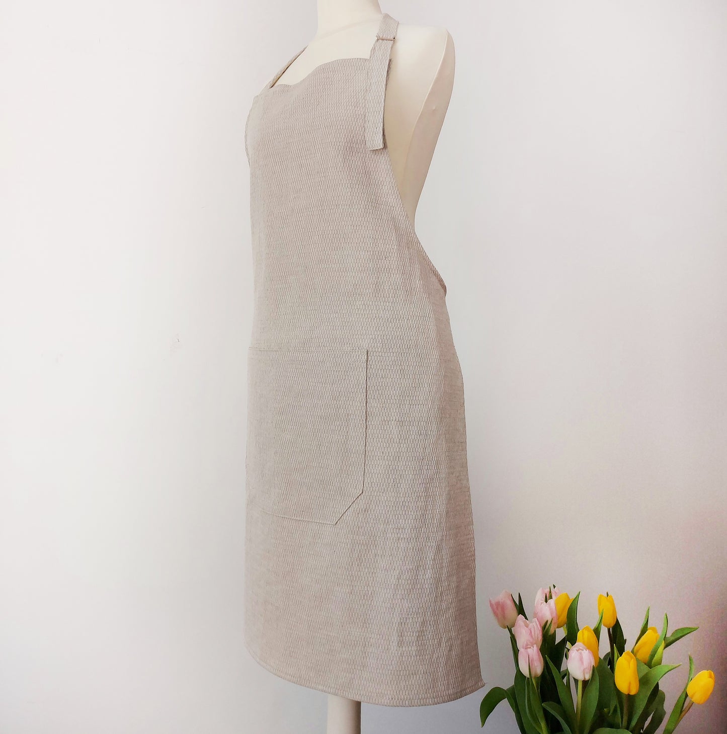 Softened classic linen apron with pocket, Spica